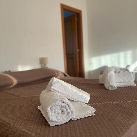 Locanda Peccati Di Gola 사소 디 카스탈다 외부 사진